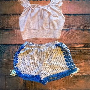 Tie up tribal print Shorts